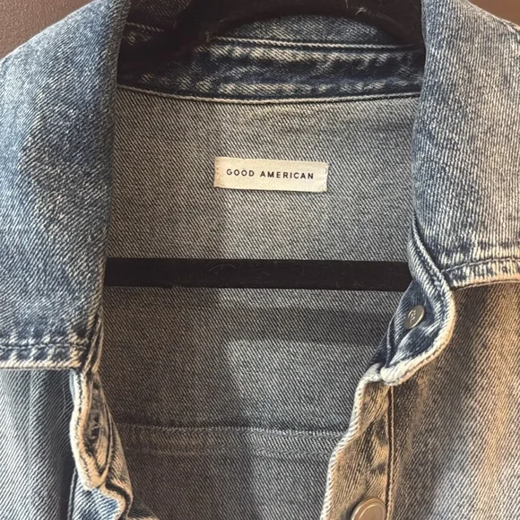 EUC GOOD AMERICAN Denim Oversized Trucker Shacket in Edwin Blue - Picture 4 of 6